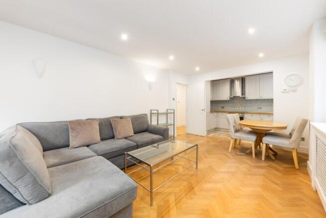 Lion Court 1 (11 ...