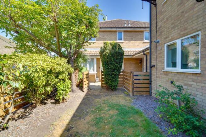 Bure Close, St. Ives, Cambridgeshire, PE27 photo 4