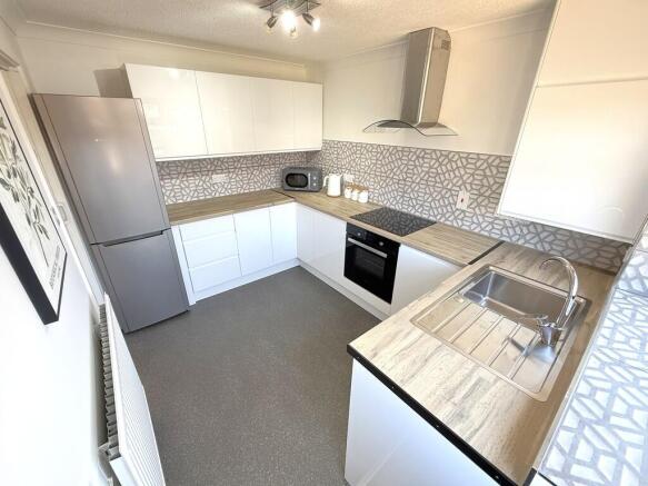 KITCHEN 1