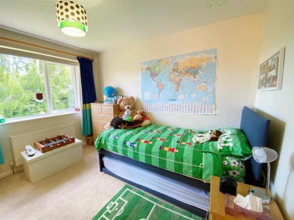 Bedroom 2 pic 1.jpg