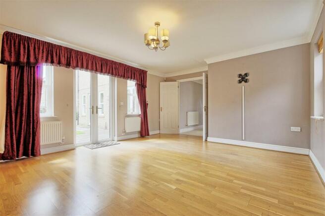 Family room.jpg