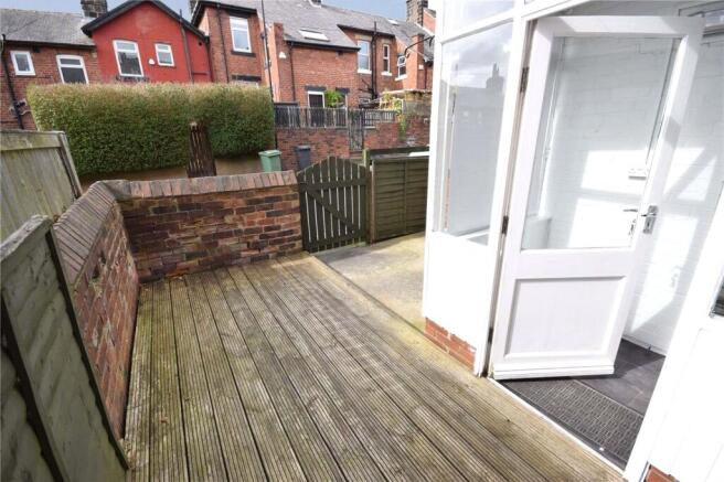 3 bed Terraced to rent Image 11