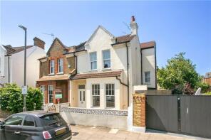 33, Cheriton Square, London SW17 8AE