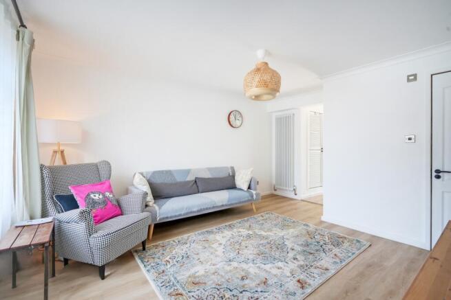 3 bed Semi-Detached for sale Image 10