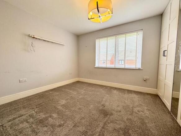 4 bed Detached for sale Image 8