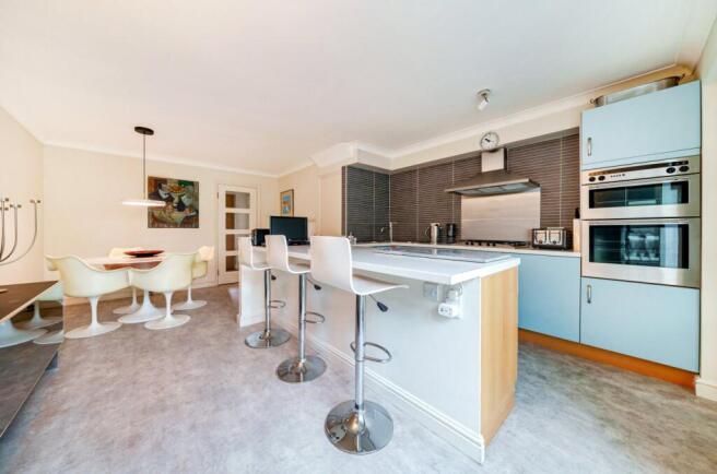 Kitchen/Dining Area