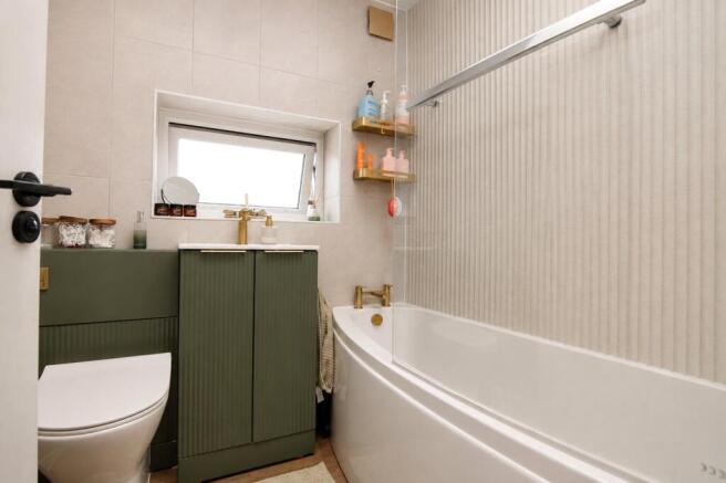3 bed Terraced for sale Image 10
