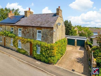 High Street, Potterspury, NN12