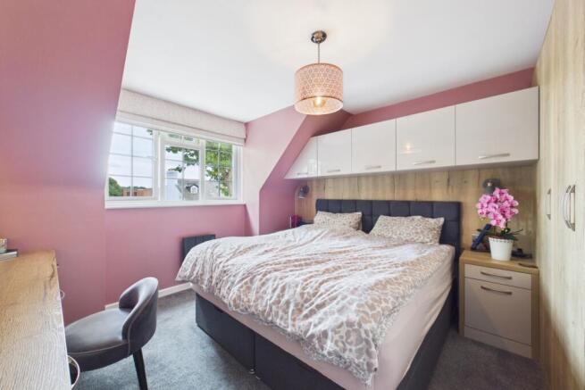 2 bed Apartment for sale Image 12