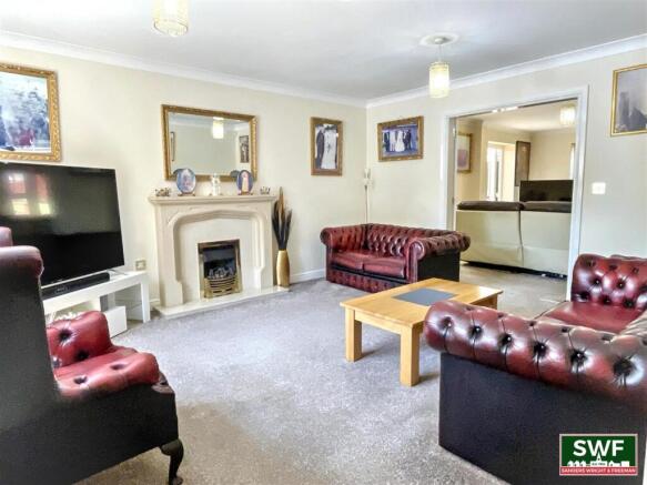 Living room1.jpg
