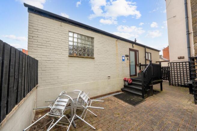 2 bed Coach House for sale Image 4