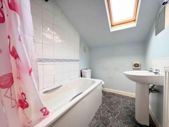 4 bed Terraced for sale Image 12