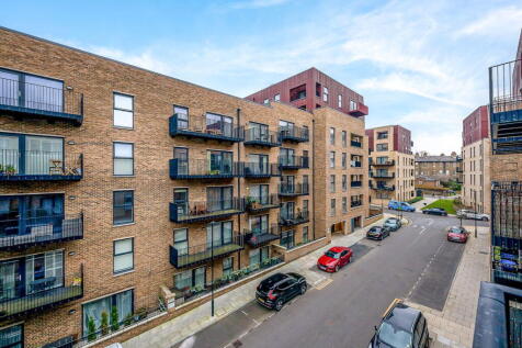 Rolfe Terrace, London, SE18 6AJ