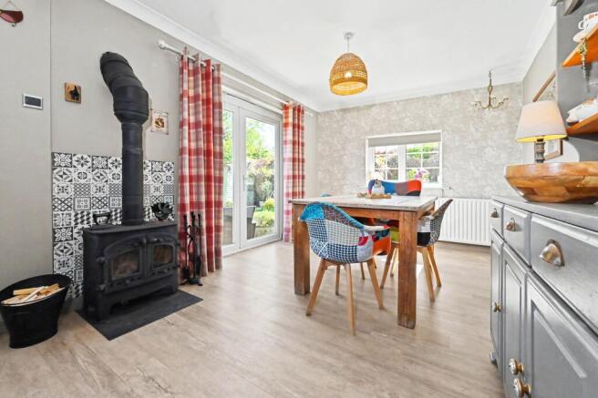 Dining kitchen