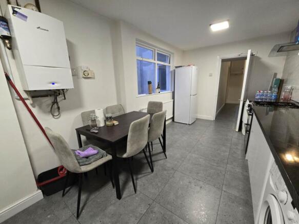 Kitchen (3)