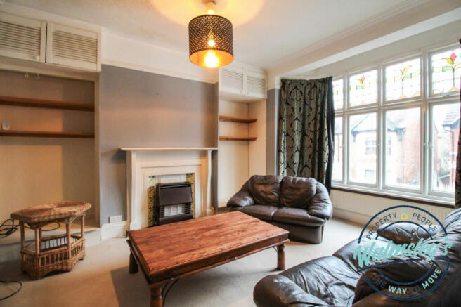 First floor sitting room/double bedroom