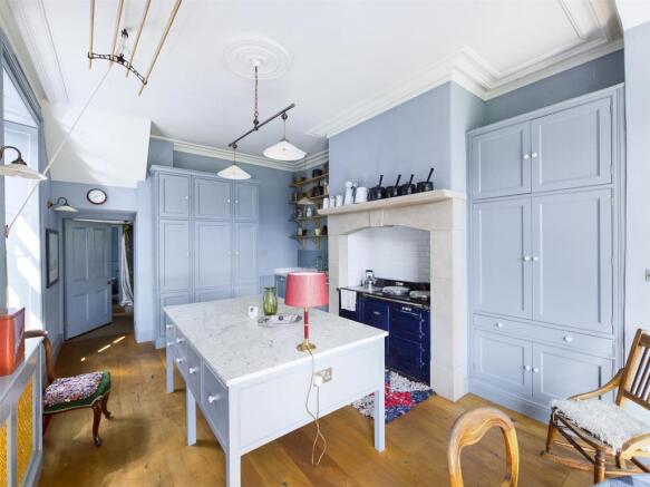 Dining Kitchen 2.jpg