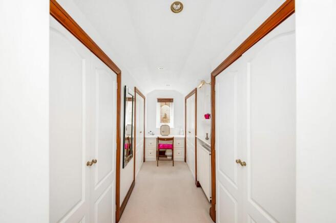 DRESSING ROOM