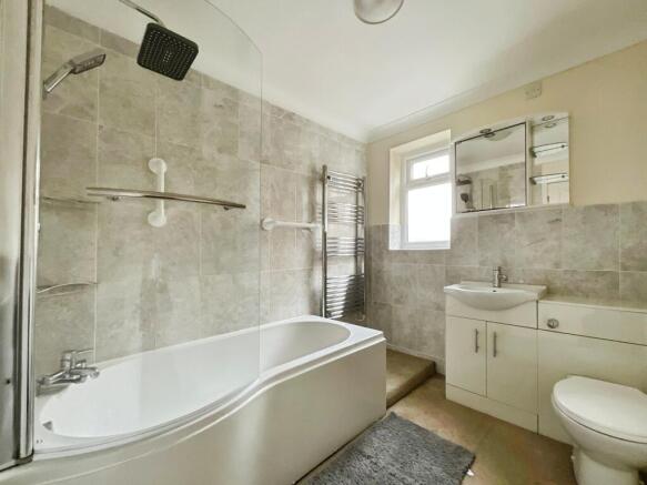 3 bed Semi-Detached for sale Image 9