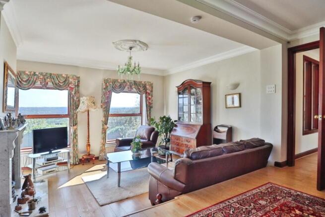 4 bed Detached for sale Image 7