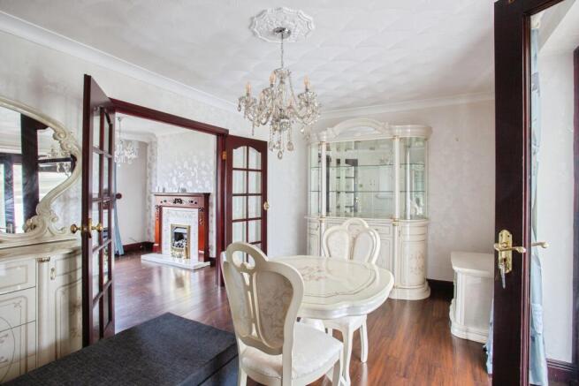 3 bed Semi-Detached for sale Image 7
