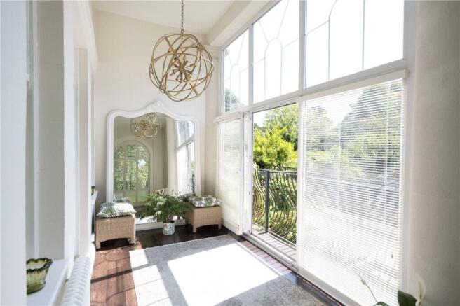 4 bed House for sale Image 10