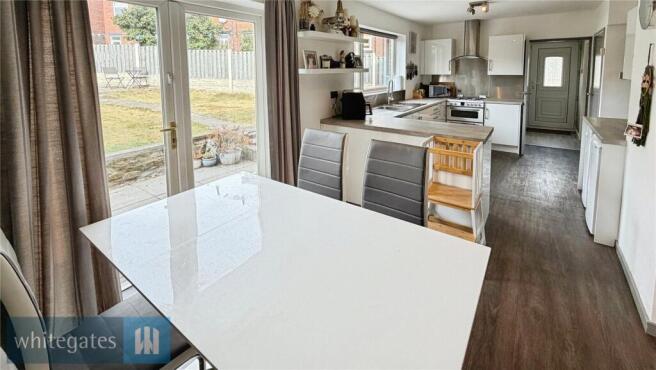 3 bed Semi-Detached for sale Image 5
