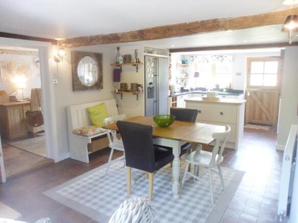 kitchen/breakfast