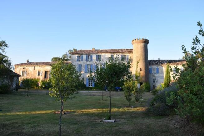 Photo 3
