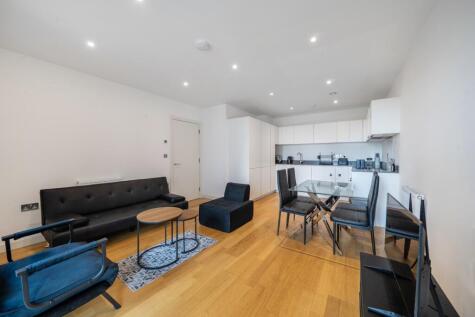 Samara Drive, Southall, UB1