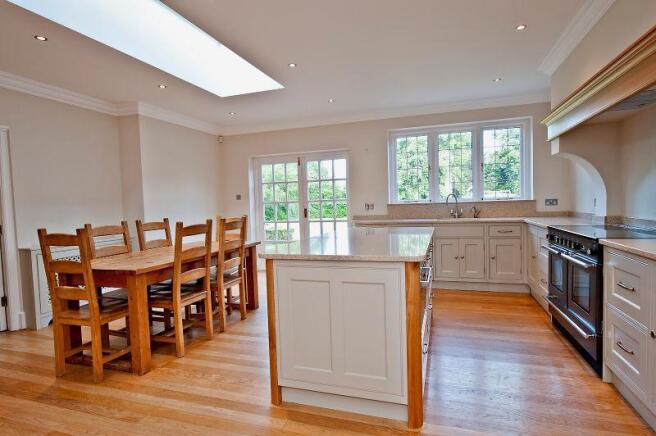 Kitchen/Breakfast Rm
