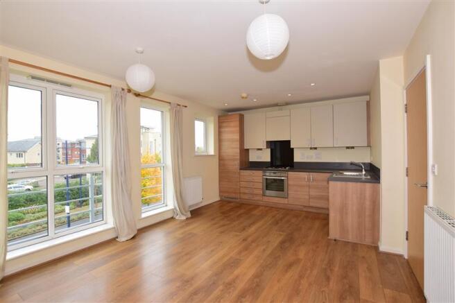 Lounge/ Kitchen Area