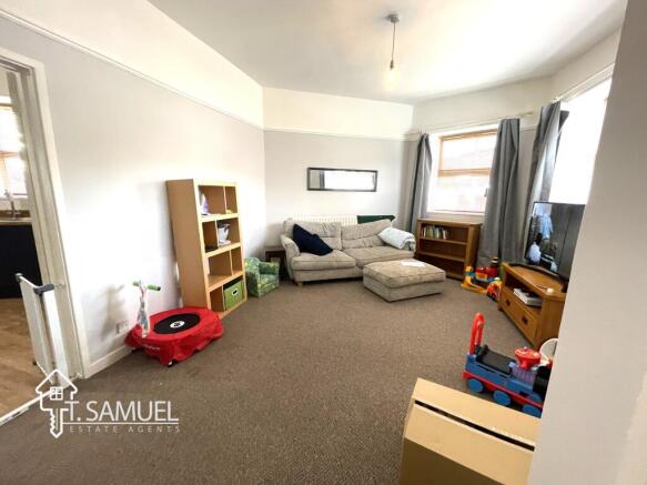 Living room.JPG