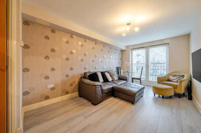 1405995-10-69809a...