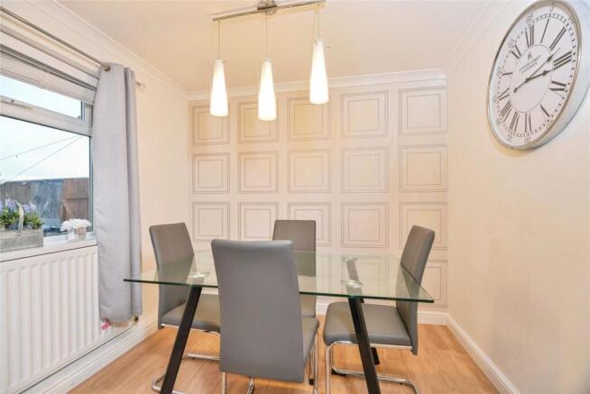 3 bed Terraced for sale Image 4