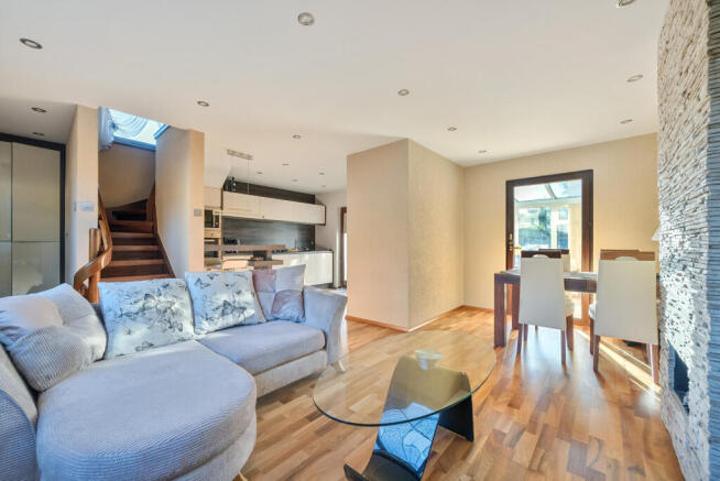 Nursery Road, Farncombe, Godalming, GU7 photo 4