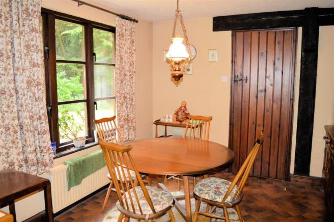 breakfast room