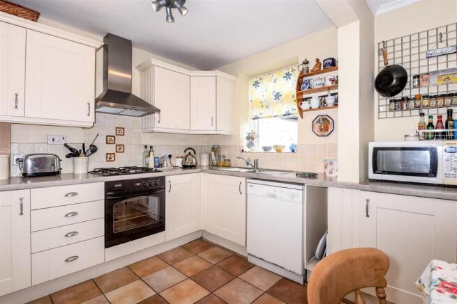 18 North Road - Kit.
