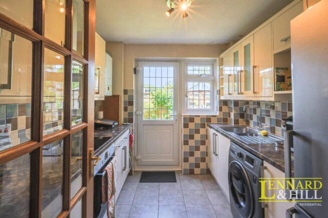 Wentworth Place,Grays,RM16 2BL photo 4