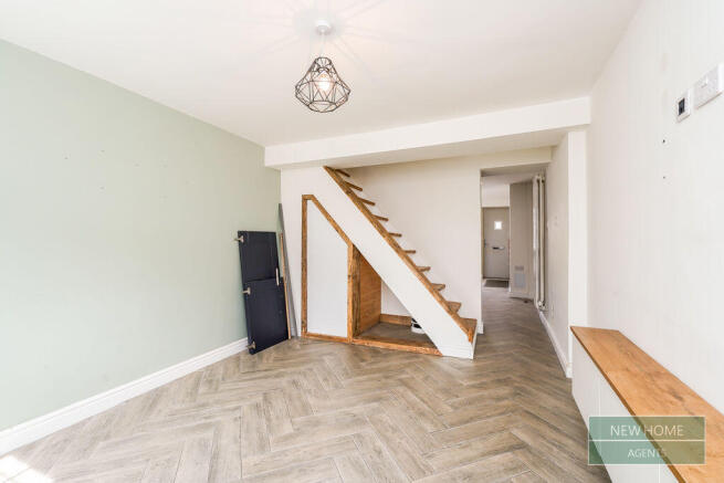 2 bed Terraced for sale Image 8