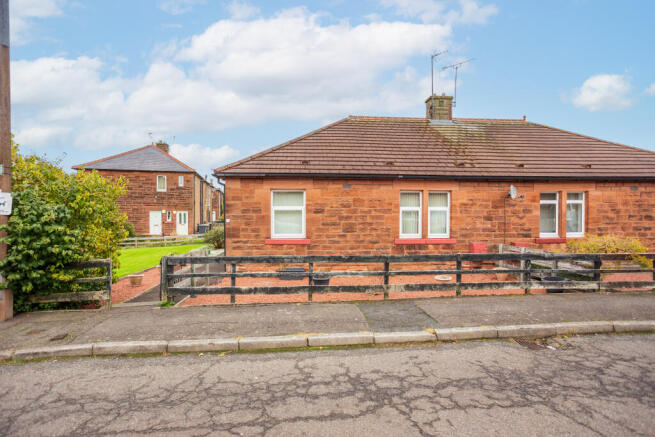 2-bed bungalow on Braemar Avenue, Dumfries, DG1, £130,000