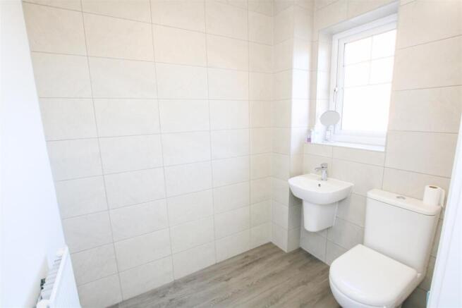 3 bed Semi-Detached to rent Image 4