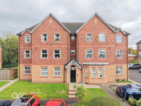 2-bed flat on Leigh Road, Atherton, M46, £125,000