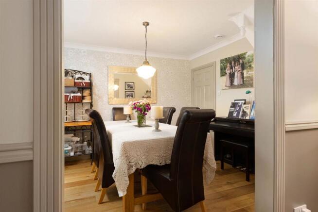 210604-940 Dining room.jpg