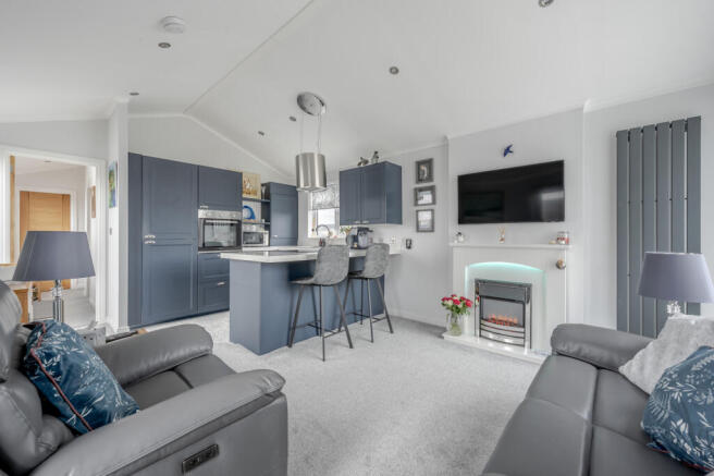 2 bed Park Home for sale Image 5