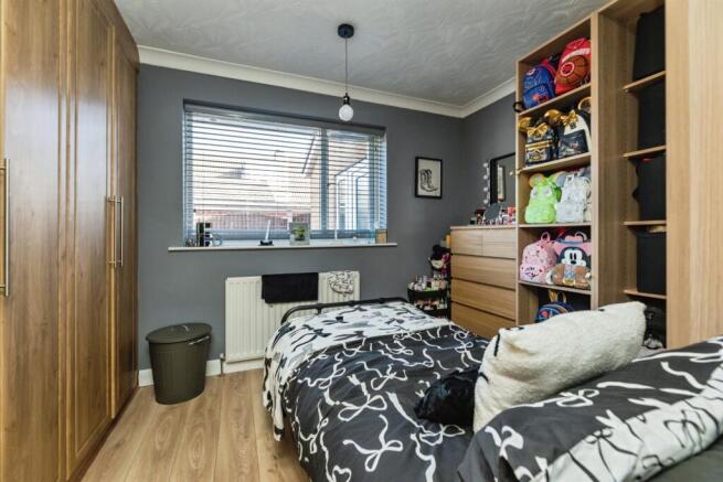 4 bed Detached for sale Image 9