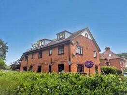 Flat 6, 83 St Catherines Court, Eastwood Road, Bramley, Guildford GU5 0DX