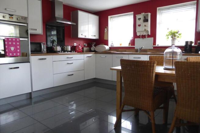 Kitchen / Breakfast