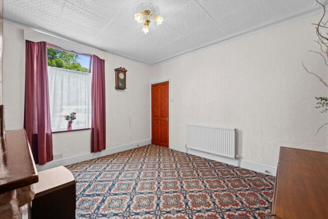 3 bed Semi-Detached for sale Image 5