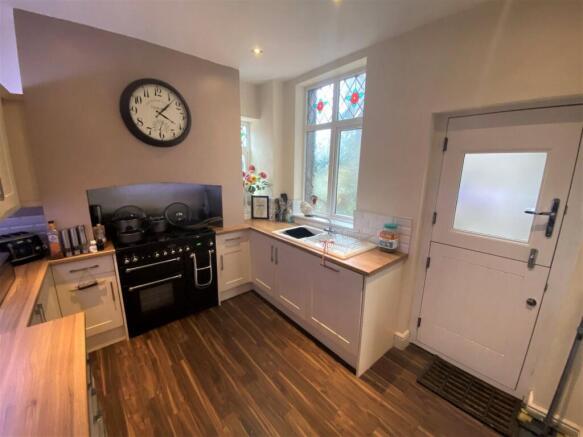 3 bed Terraced for sale Image 12